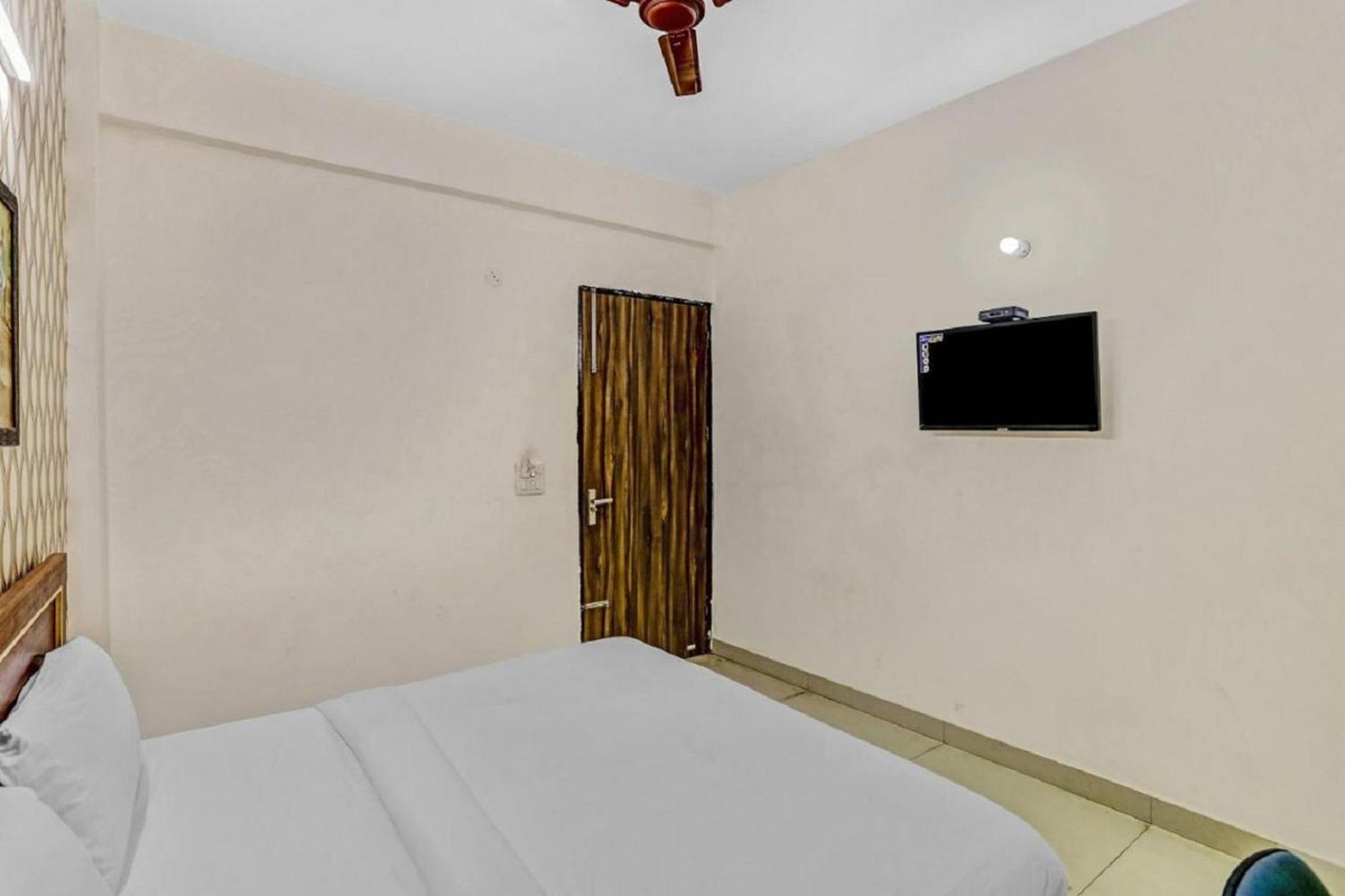 Hotel Noida Continental 外观 照片