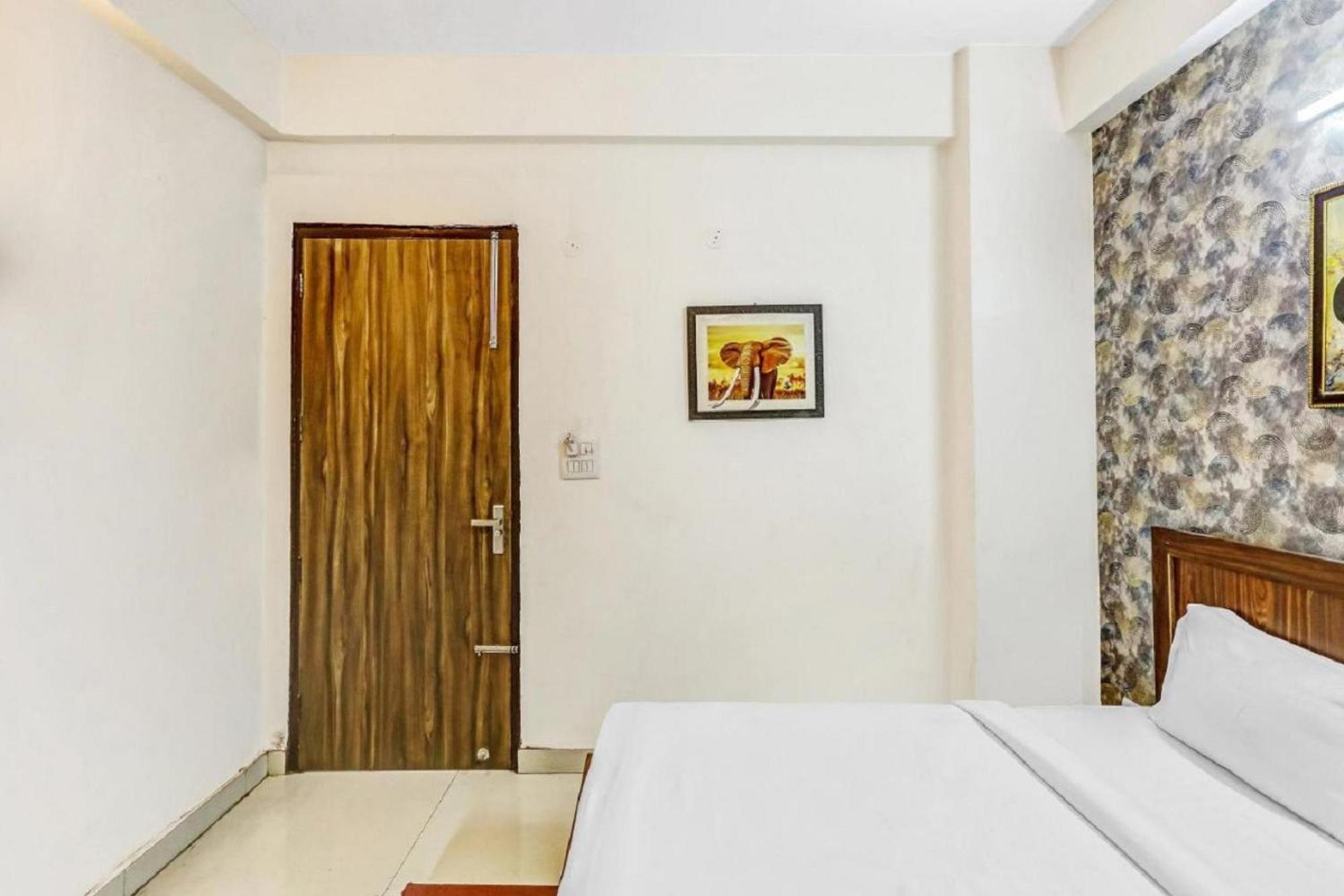 Hotel Noida Continental 外观 照片