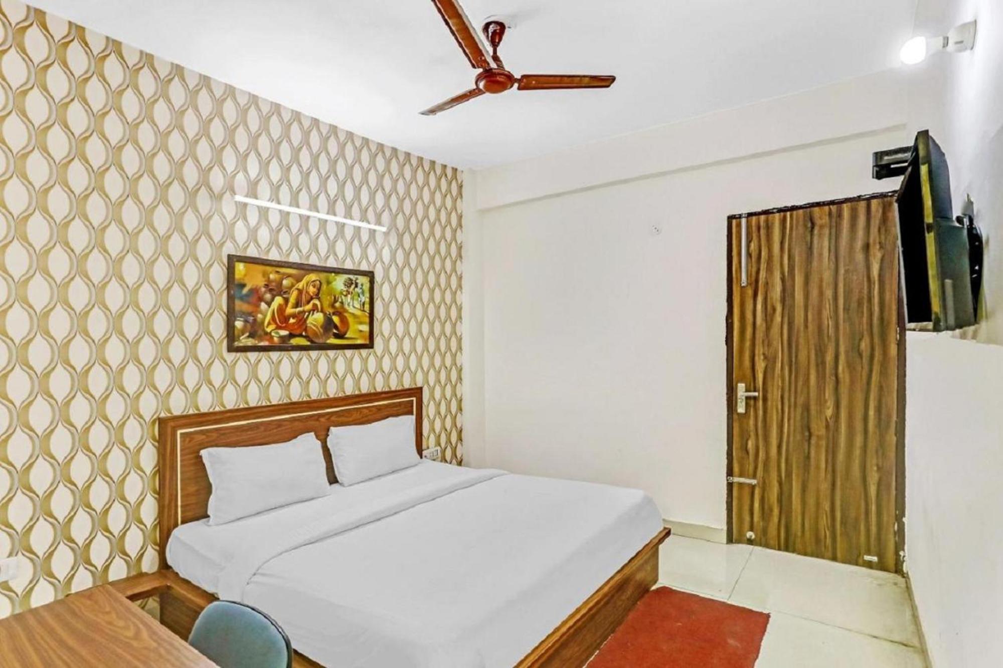 Hotel Noida Continental 外观 照片